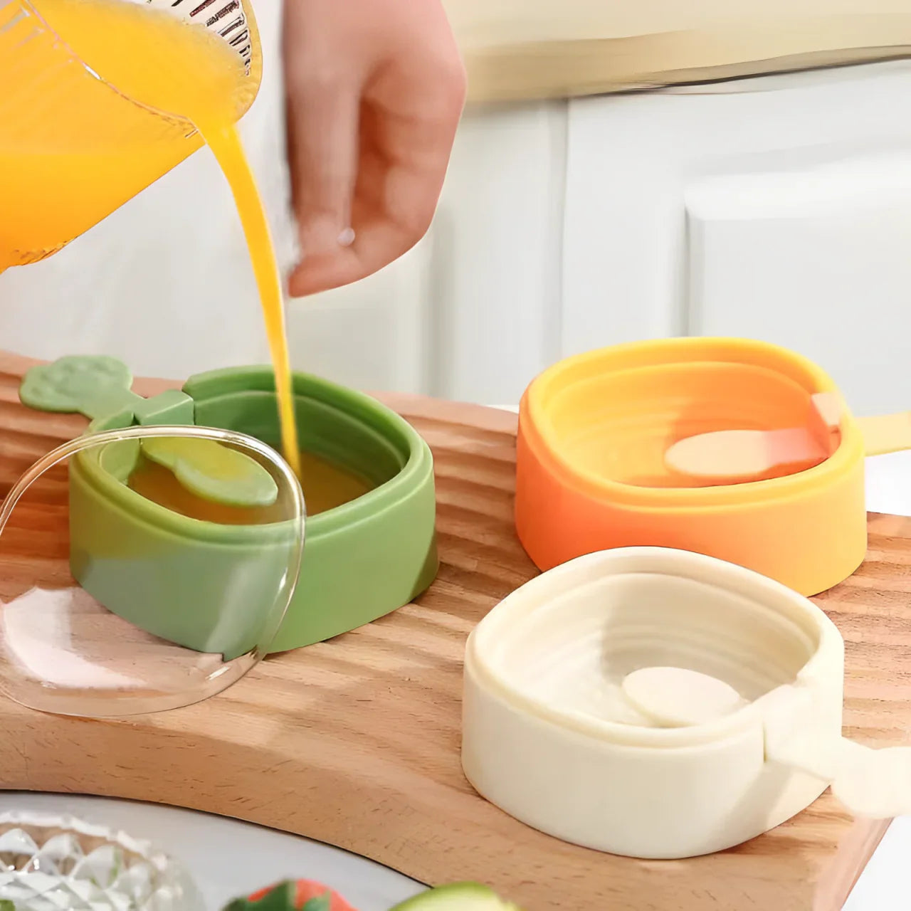 Frozenly™ – Selbstgemachter Eis-am-Stiel-Maker für gesunde Leckereien (2+2 Gratis)